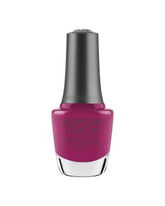 POP-ARAZZI-POSE-BOTTLE